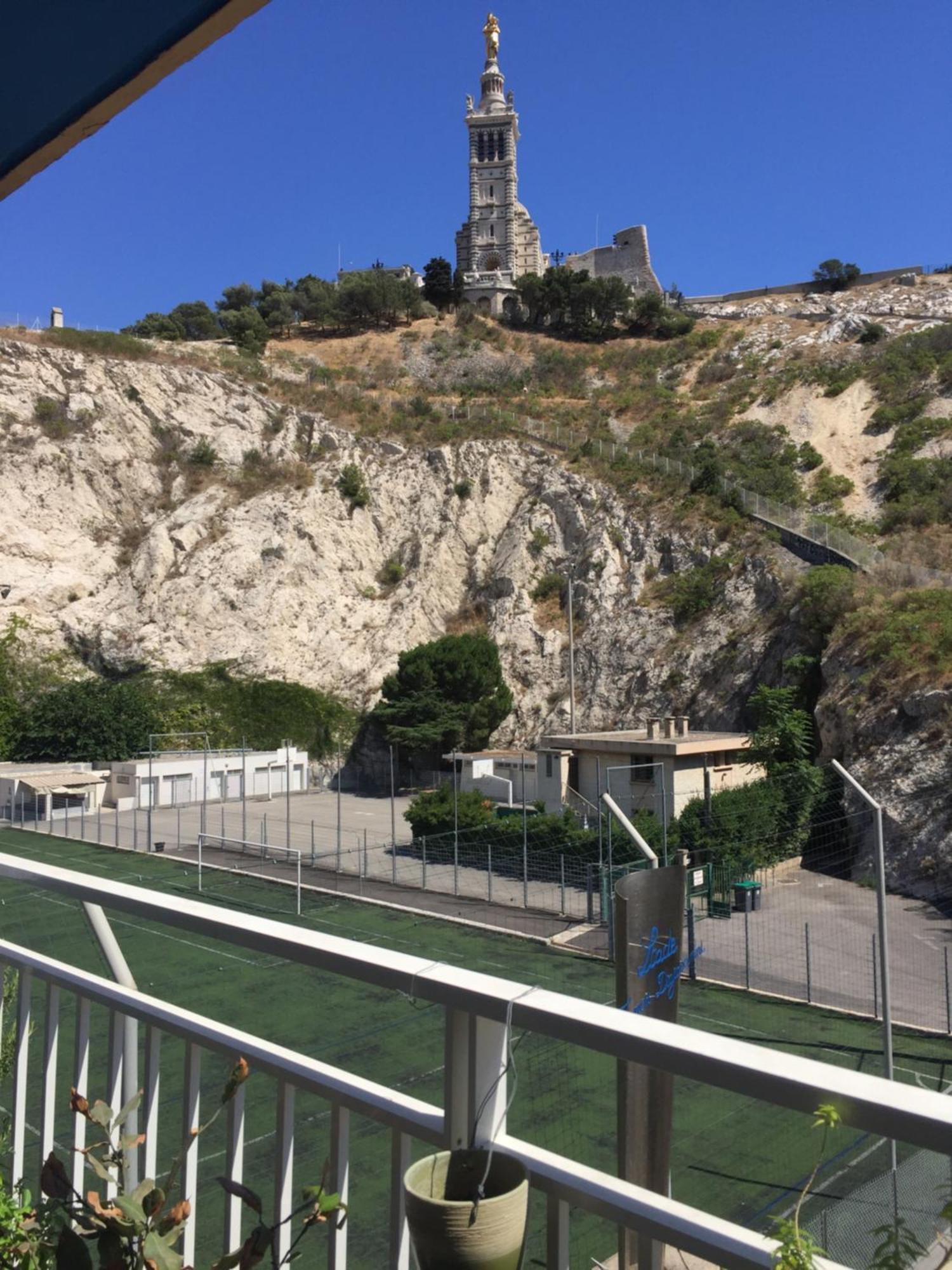 Апартаменты Superbe T3 Au Pieds De Notre Dame De La Garde Марсель Экстерьер фото